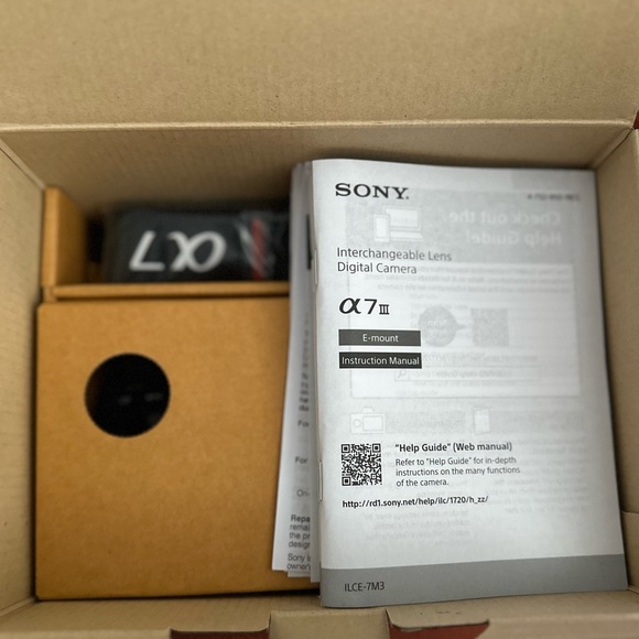 Sony - Alpha a7 III Mirrorless 4K Video Camera (Body Only) - Black - Picture 5 of 16